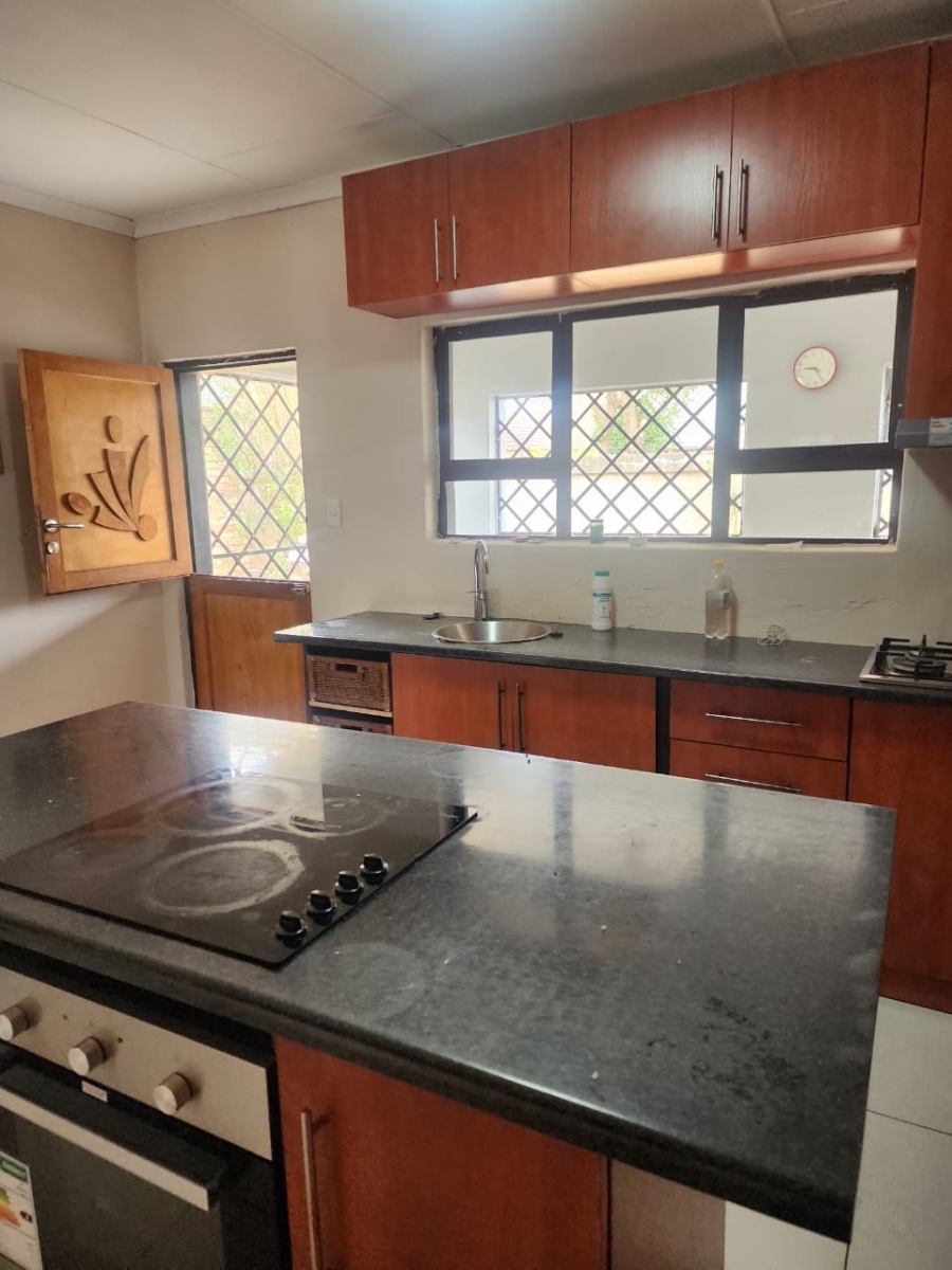 4 Bedroom Property for Sale in Flamwood North West